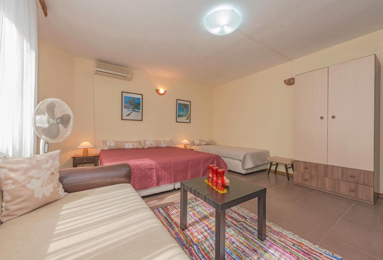 Holiday House Gendar, Chernomorets Luaran gambar
