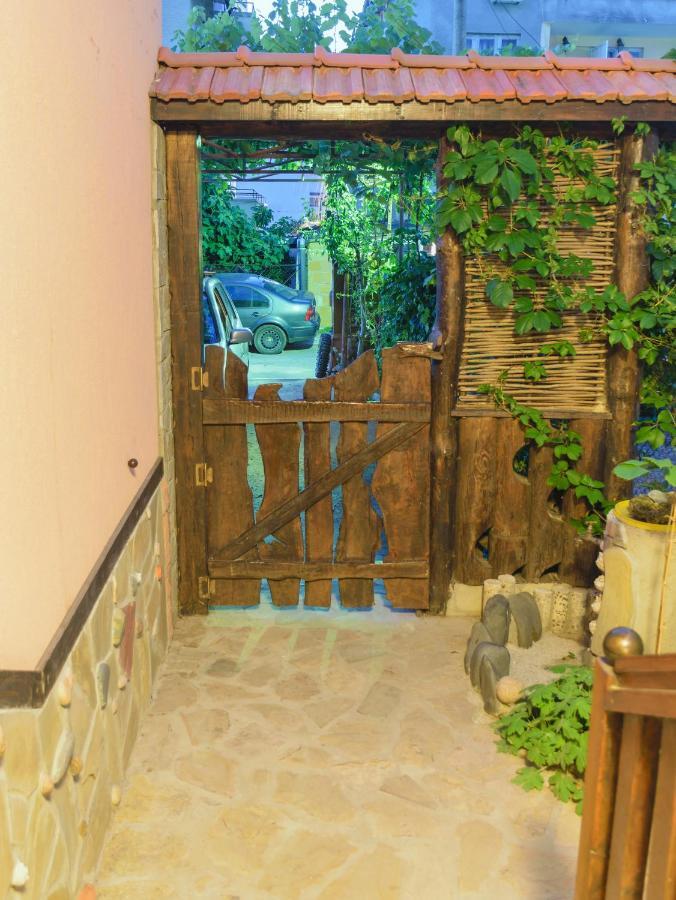 Holiday House Gendar, Chernomorets Luaran gambar